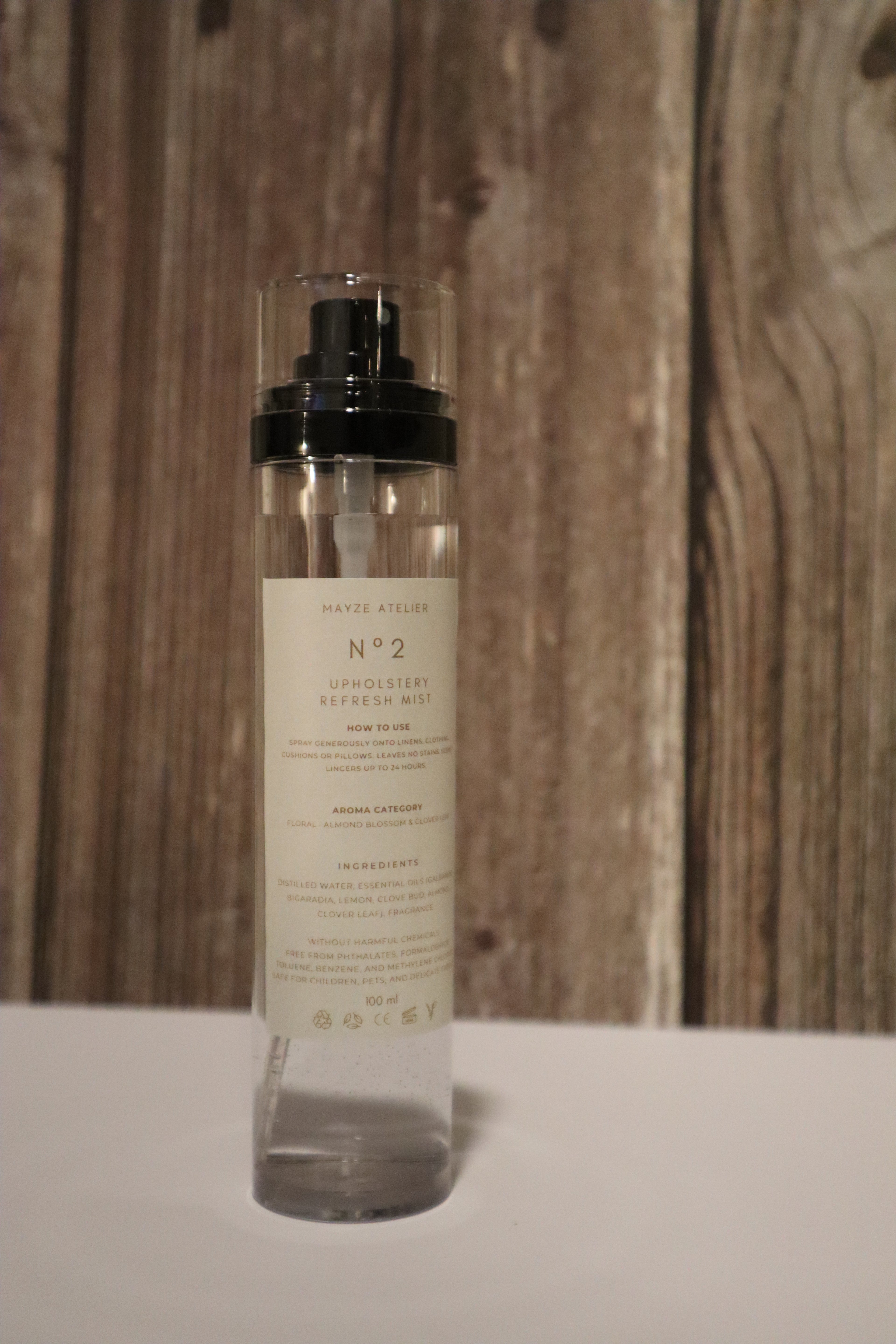 N°2 – Luxury Upholstery Refresh Mist